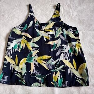 4/25 Unbranded Leaf  Patterned Camisole Top